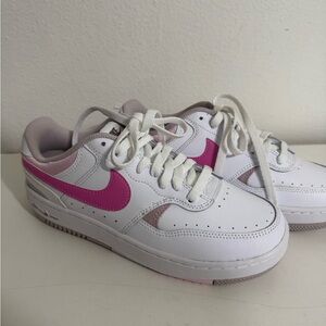 Nike Gamma Force Women Size 7